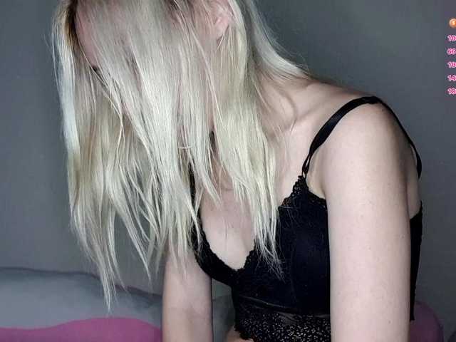 MisaMew live cam on BongaCams