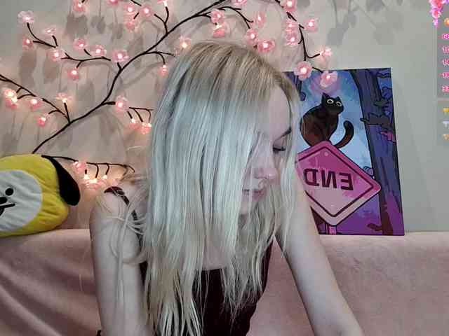 MisaMew webcam