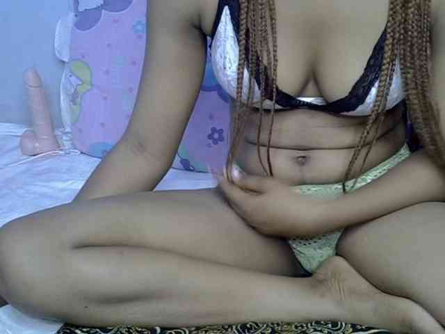delicacylicious Live Webcam on BongaCams