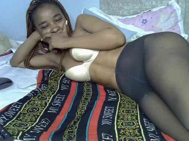 delicacylicious Live Webcam on BongaCams