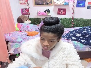 Thianahorny's Live Webcam