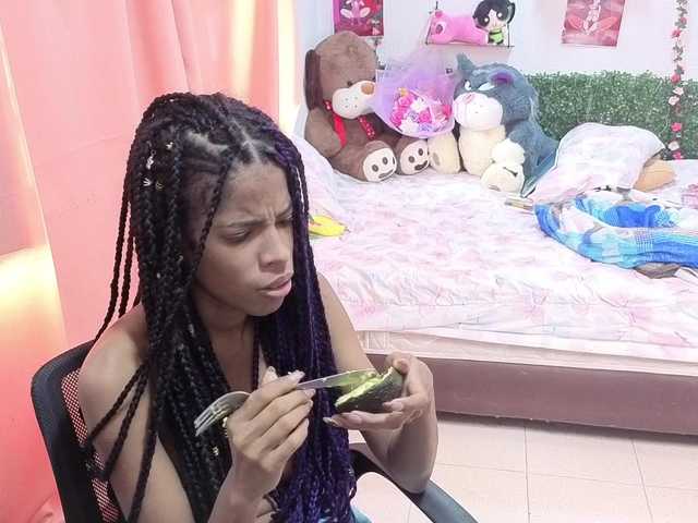 Thianahorny live cam on BongaCams