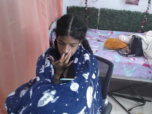 Thianahorny live cam on BongaCams