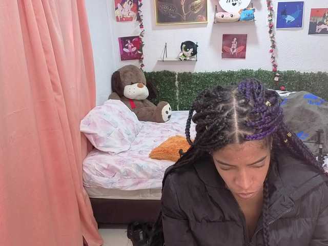 Thianahorny live webcam show