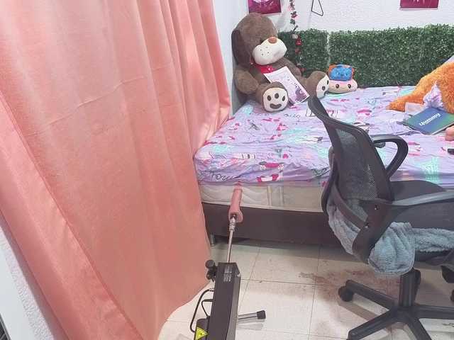 Thianahorny live cam on BongaCams