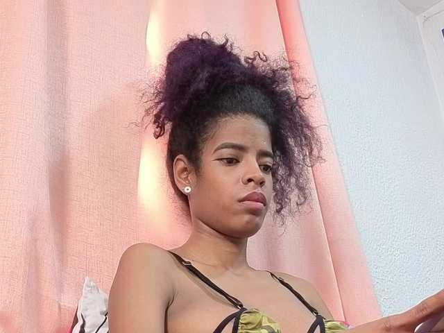 Thianahorny live cam on BongaCams