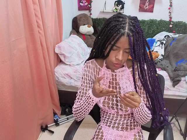 Thianahorny live webcam show