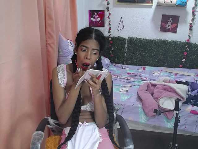 Thianahorny live cam on BongaCams