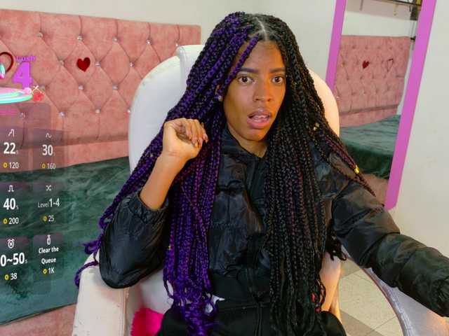 Thianahorny live webcam show