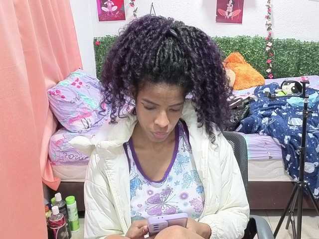 Thianahorny live cam on BongaCams