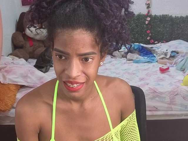 Thianahorny live cam on BongaCams