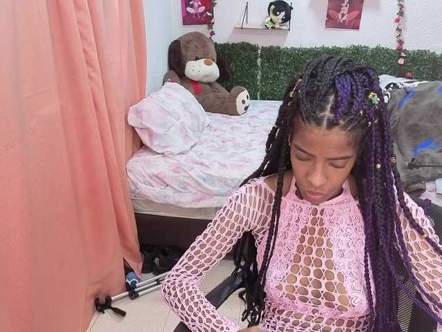 Thianahorny live webcam show