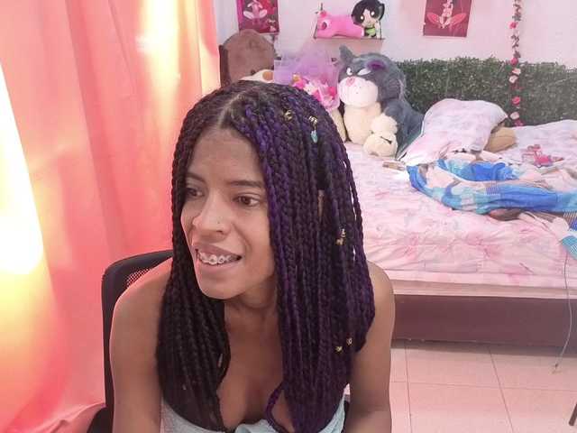 Thianahorny live webcam show