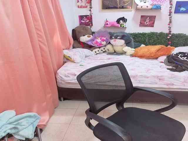 Thianahorny Live Webcam on BongaCams