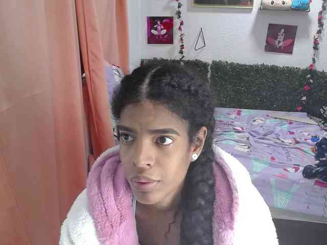 Modelo: Thianahorny