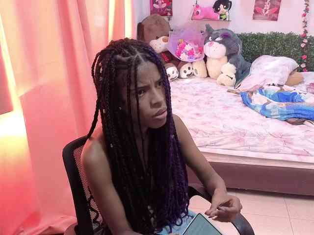 Thianahorny Live Webcam on BongaCams