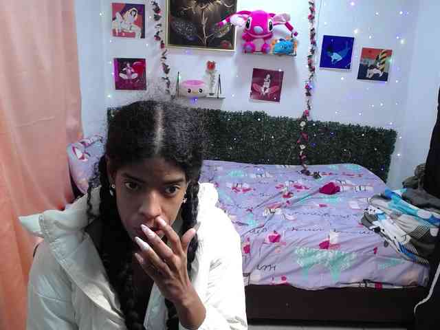 Thianahorny Live Webcam on BongaCams