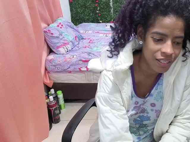 Modelo: Thianahorny