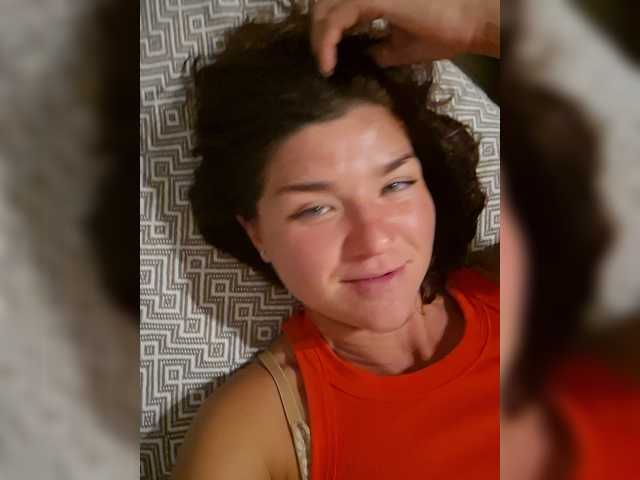 Alise-Shine live cam on BongaCams