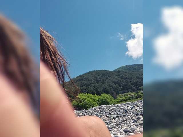 Alise-Shine live cam on BongaCams
