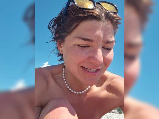 Alise-Shine live cam on BongaCams