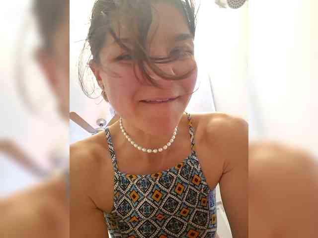 Alise-Shine Live Webcam on BongaCams