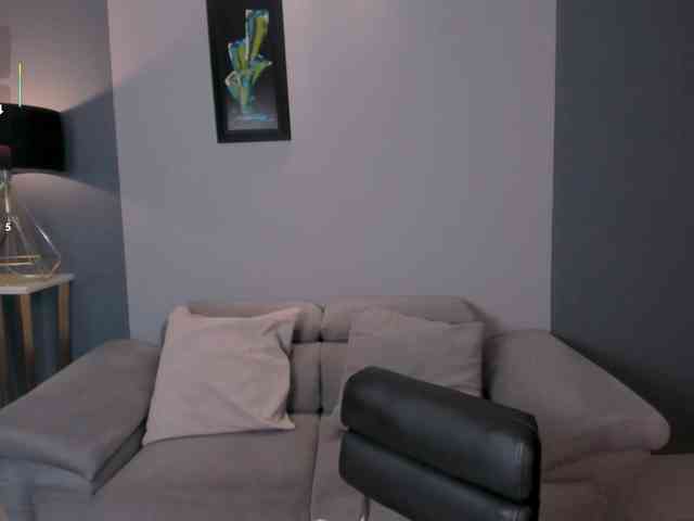 MilaVelvet webcam