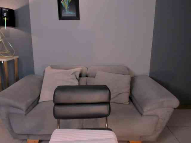 MilaVelvet webcam