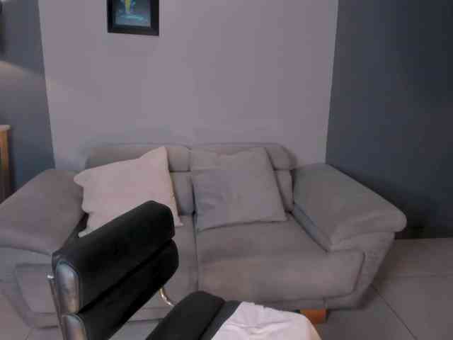 MilaVelvet webcam