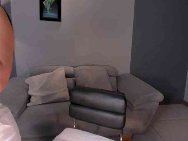 MilaVelvet webcam