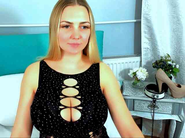 EliseBlondeX EliseBlondeX