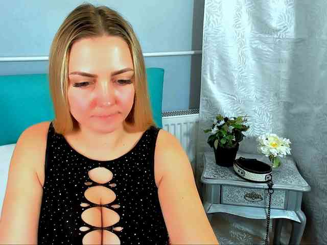 EliseBlondeX