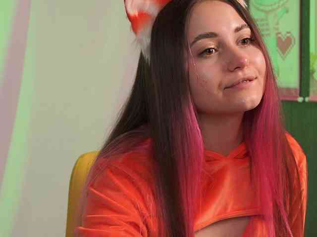 CuteKittyMeow webcam