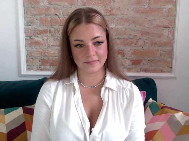 LilyTop live cam on BongaCams