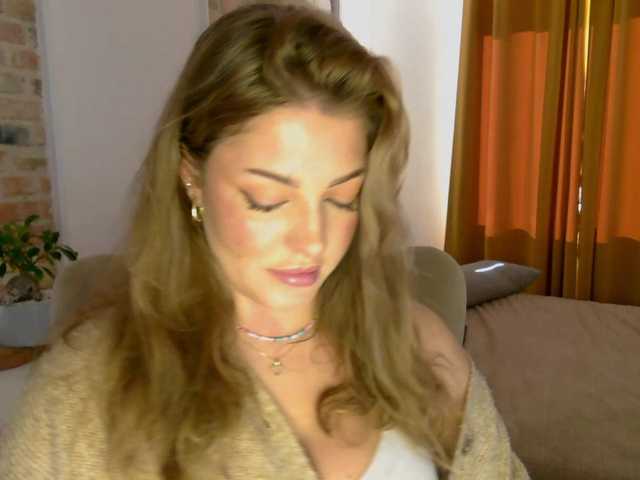 LilyTop live cam on BongaCams