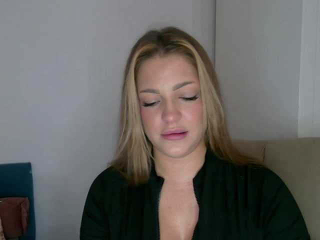 LilyTop live cam on BongaCams