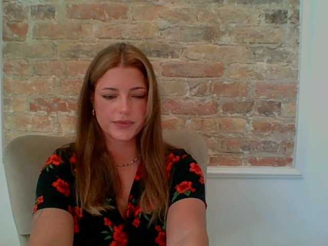 LilyTop live webcam show