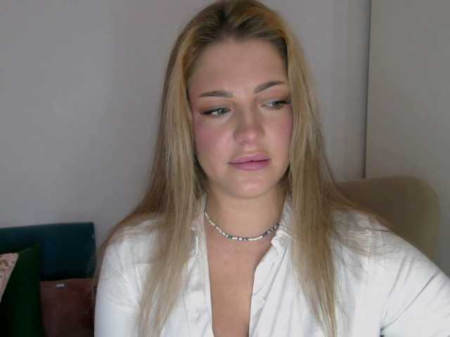 LilyTop live cam on BongaCams