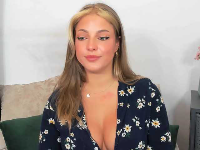 LilyTop live cam on BongaCams