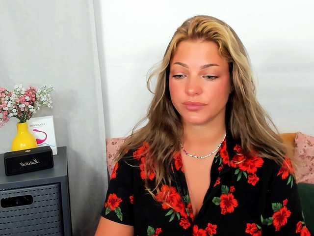 LilyTop live cam on BongaCams