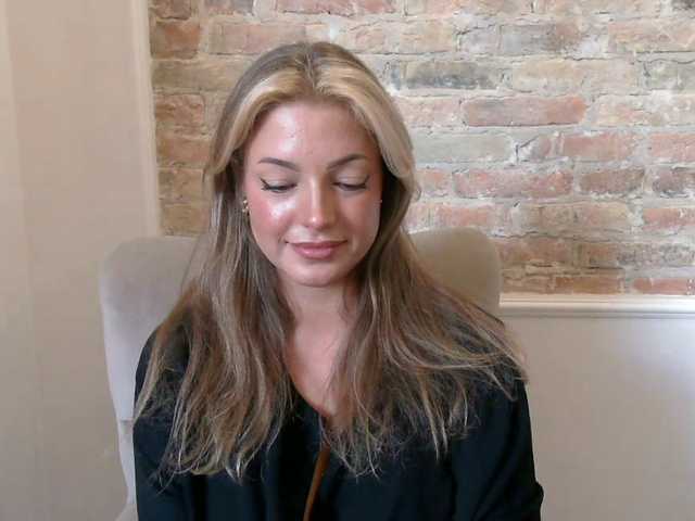 LilyTop live cam on BongaCams