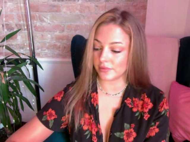 LilyTop live cam on BongaCams