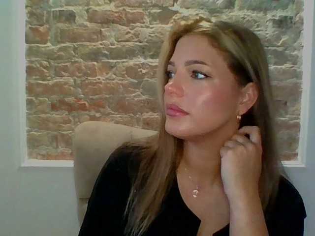 LilyTop live webcam show