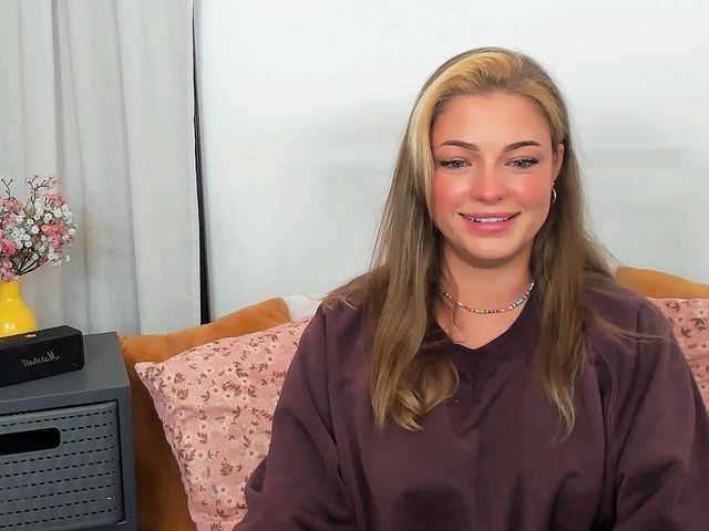 LilyTop live cam on BongaCams