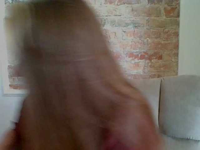LilyTop live cam on BongaCams