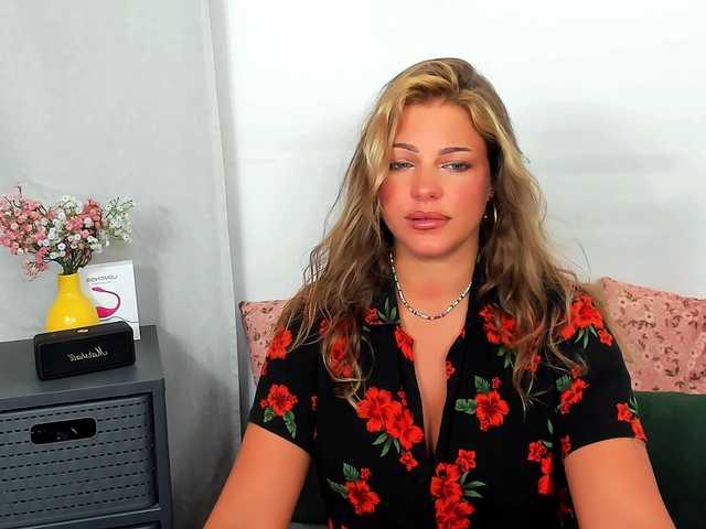 LilyTop live cam on BongaCams