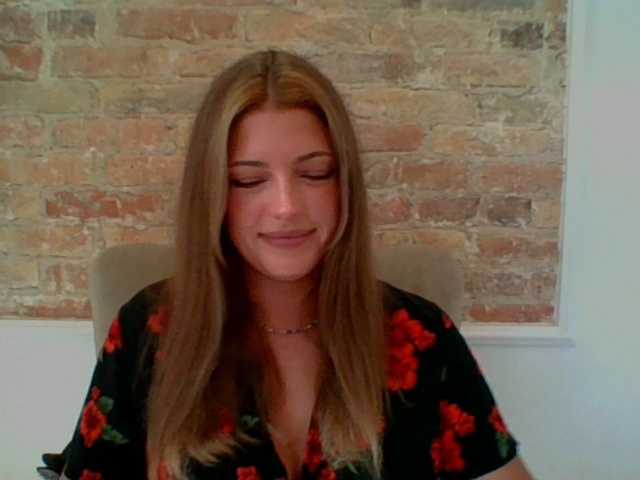 LilyTop live webcam show