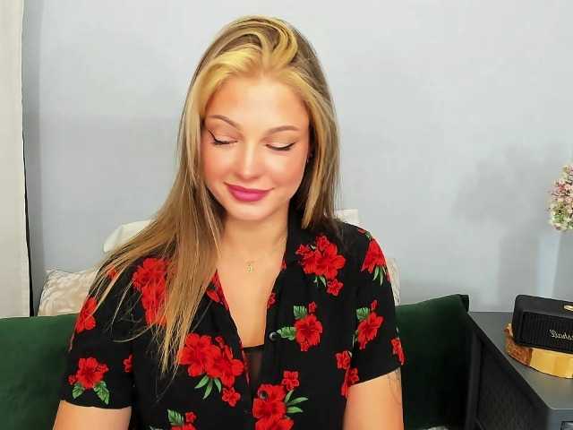 LilyTop live cam on BongaCams