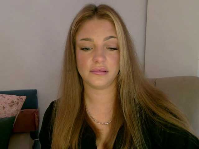 LilyTop live cam on BongaCams