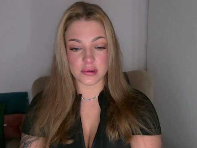 LilyTop live cam on BongaCams